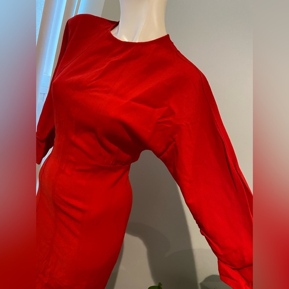 Red 🔥dress - Picture 6 of 9